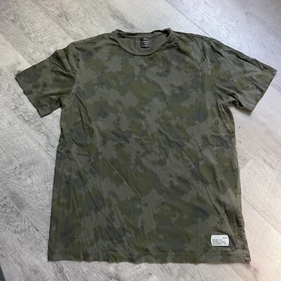Oakley Green Digital Camouflage Size Large Y2K - Image 1 of 4