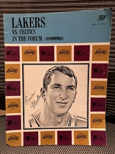 1968 BOSTON CELTICS @ LOS ANGELES LAKERS PROGRAM 2/21 JERRY WEST BILL RUSSELL - Picture 1 of 6