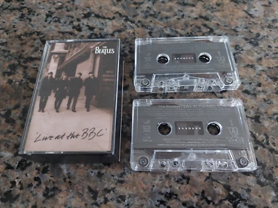 THE BEATLES K7  " Live at The BBC " EMI Canada ** Double Case - Image 1 of 2