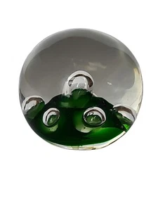 Vintage Paperweight Controlled Bubbles Art Glass Green - Picture 1 of 3