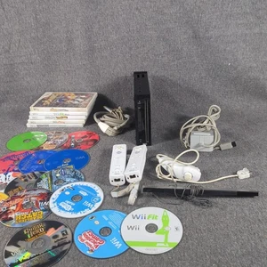 Paquete Nintendo Wii con 20 juegos no probados + cables y mandos - Imagen 1 de 14