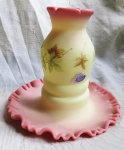 Vintage Fenton Satin Burmese Glass HP 1 pc Fairy Lamp - Maple leaf pattern - Bild 1 von 8