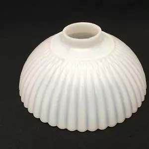 Bellissimo paralume antico bianco traslucido a coste per plafoniera o applique da parete - Foto 1 di 7