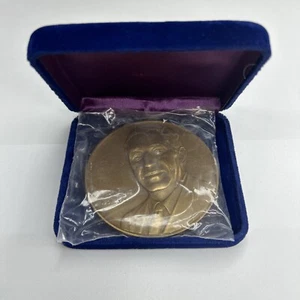 Bronze Walt Disney Coin 1901-1966 3” Vintage Mickey Mouse Coin Still Sealed RARE - Picture 1 of 4
