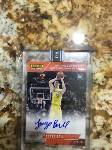 2017-18 panini instant Lonzo Ball rc auto 5/5 - Picture 1 of 2