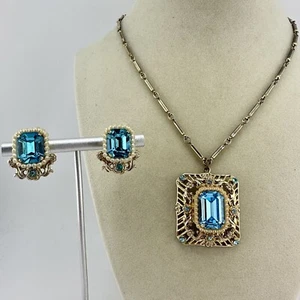Juego de Pendientes Collar Vintage Coro Pegaso Tono Dorado Aqua Estrás Imitación Perla - Imagen 1 de 13