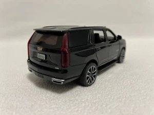 1:32 Cadillac Escalade SUV Diecast Model Car Toy Collection Light Toy Kids 01 - Picture 1 of 45