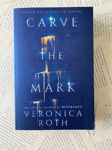 Carve The Mark By Veronica Roth Large Paperback 2017 Fantasy Sci-Fi YA Fiction - Picture 1 of 3