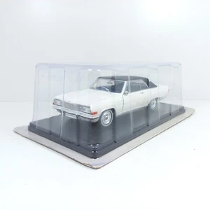 1/24 Coche car Opel Diplomatic V8 Coupe 1965 blanco - Imagen 1 de 6
