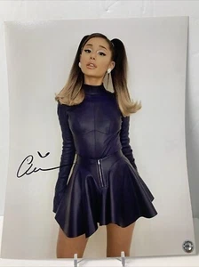 Ariana Grande (Pop Star) signed Autographed 8x10 photo - AUTO w/COA - Picture 1 of 2