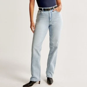 Pantalones de mezclilla para mujer Abercrombie & Fitch The '80s Mom tiro alto Curve Love en azul - Imagen 1 de 8