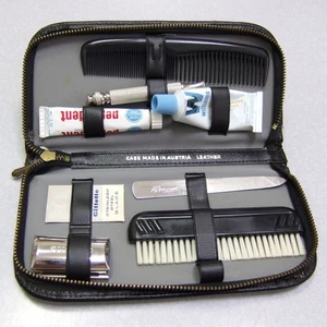 Vintage 1965 GILLETTE Tech DE Safety Razor Set in Leather TRAVEL Case - Picture 1 of 7