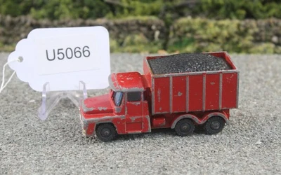 Husky UK Red #10 Guy Warrior Coal Truck Fair FNQHotwheels U5066 - image 1 of 4