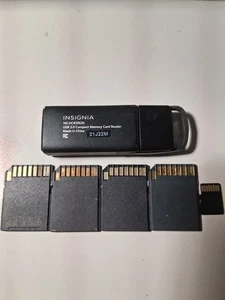 Insignia USB 3.0 SD Memory Card Reader - Photo 1/2