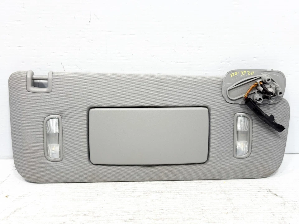 Silverado Tahoe Yukon 2015-2020 parasol lateral derecho del pasajero gris con luces OEM Foto 1 de 4