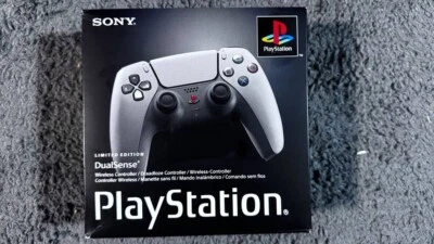 Sony PS5 DualSense® Controller Wireless - Edizione Limitata 30° Anniversario. - Immagine 1 di 4