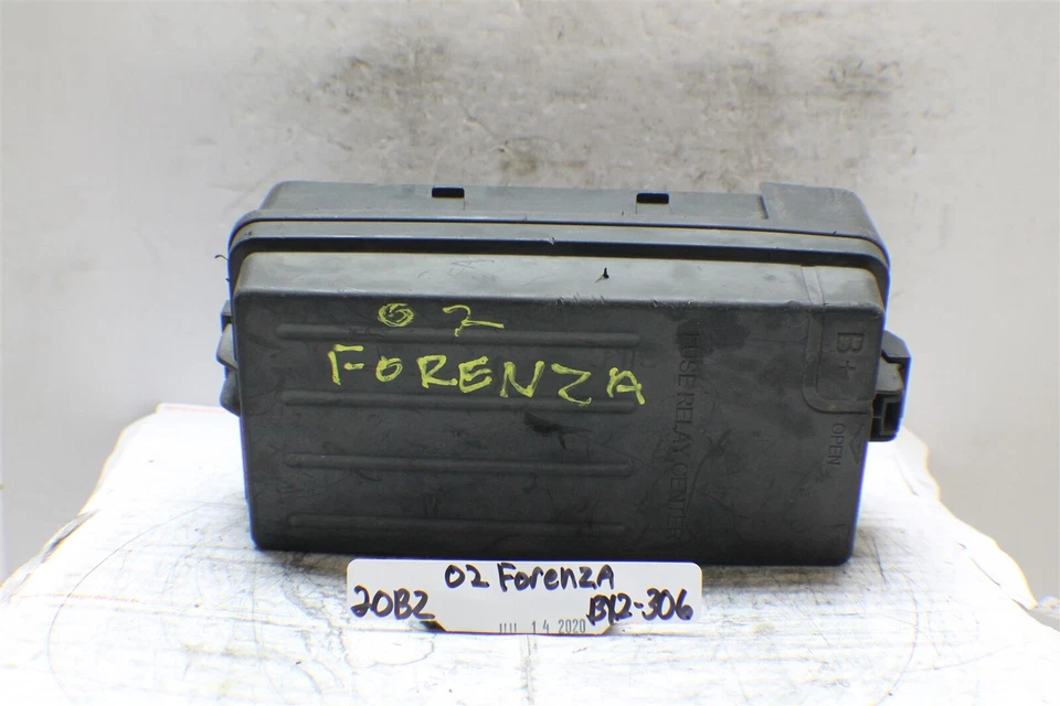 0404J200AN Suzuki Forenza 2002 caixa de fusíveis relé unidade módulo 306 20B2 B2 - Imagem 1 de 4
