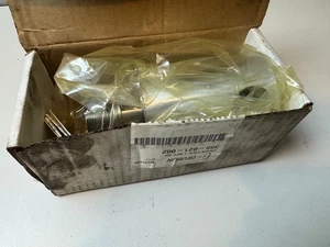 DEUBLIN 355-021-002 ROTATING UNION CG/C 1 NPT RH - Picture 1 of 7
