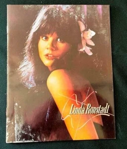 LINDA RONSTADT 1977 SIMPLE DREAMS TOUR CONCERT PROGRAM BOOK - Picture 1 of 6