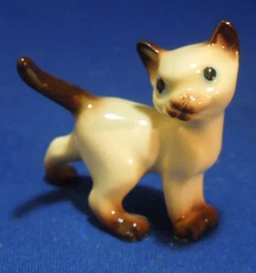 Vintage Hagen-Renaker Ceramic Miniature Figurine Siamese Cat Walking Kitten Red - Picture 1 of 1