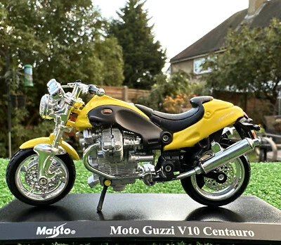 MAISTO Diecast Motorbike - Moto Guzzi V10 Centauro - Scale 1:18 with Plinth - Image 1 of 4