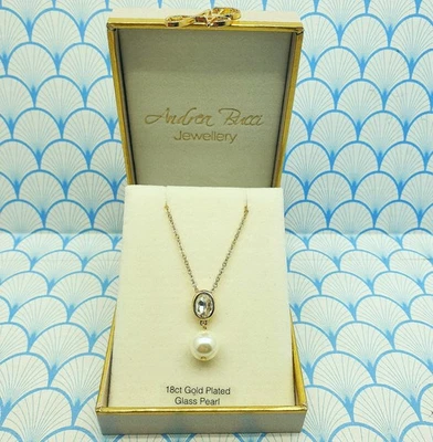 ANDREA BUCCI - Collar colgante de perlas de cristal y cristal chapado en oro de 18 quilates con caja Foto 1 de 4