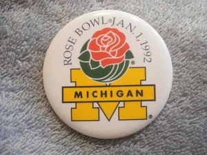 VINTAGE 1992 UNIVERSITY OF MICHIGAN ROSE BOWL PIN (JANUARY 1, 1992) - Picture 1 of 2