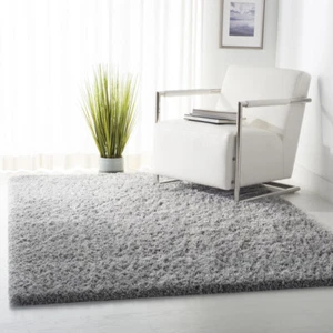SAFAVIEH Fontana Shag Collection FNT800F Grey Rug - Picture 1 of 31