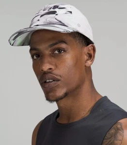 *NWT* Lululemon Men's Fast Free Running Hat *Vent One Size Paint Glide Multi - Picture 1 of 8