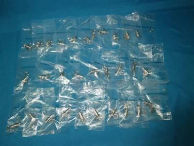 Lot 30pcs Amphenol Connex 112424 Connector New No Box - Image 1 of 4