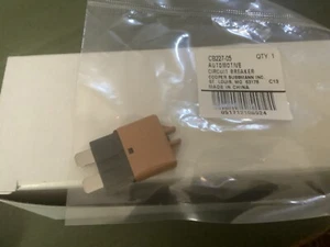 Bussman Xbox 227-05 ATO Blade Type III Circuit Breaker Manual Reset Box of 10 - Picture 1 of 2