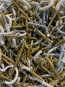 Mixto En El Pack GANCHOS DE TORNILLO LATÓN ZINC BLANCO ACERO Ganchos para tocador de tazas 200g - Imagen 1 de 24
