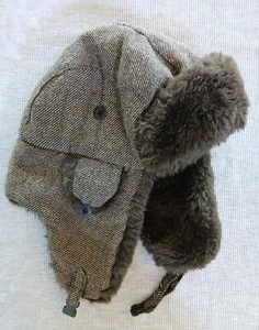 Klassische Trappermütze von Crown Cap in Winnipeg Kanada - Größe M - Bild 1 von 5