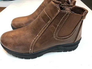 Easy Street Sz 7.5 W Comfort Wave Women's Shoes Brown Lightweight ZipUp Booties - Picture 1 of 5