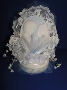 New Vintage Wilton "The Look of Love " Wedding CakeTop, blue 117-954 - Picture 1 of 6