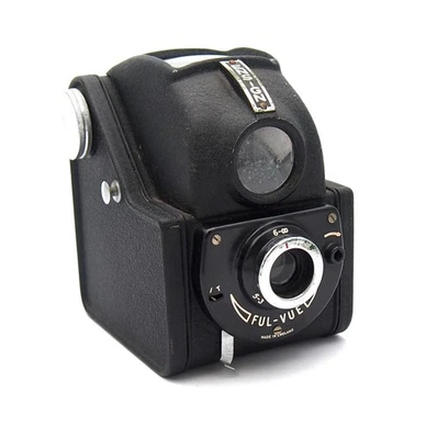 Ensign Ful-Vue British Art Deco Box Camera - Spares or Repairs/ Prop - Image 1 of 4