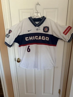 Kelly Gray uno de los primeros grandes jugadores de la MLS con el Chicago Fire y Estados Unidos Foto 1 de 4