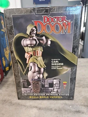  MARVEL BOWEN DESIGNS DOCTOR DOOM EDICIÓN LIMITADA 3943/5000 MUY BUEN ESTADO  Foto 1 de 4
