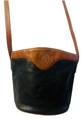 BOLSO BANDOLERA UNISA NEGRO GUIJARRO Y MARRÓN RIBETE CUERO CREMALLERA Foto 1 de 4