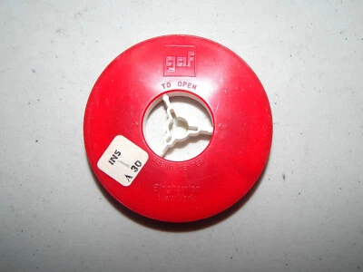 Estuche de carrete de película de plástico miniatura GAF de colección SIN PELÍCULA 3" (D) X 1/2" (H) Foto 1 de 4