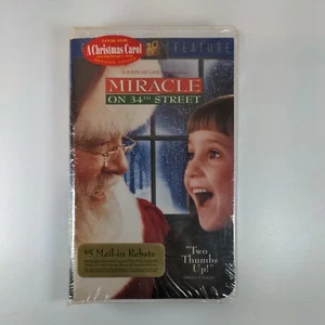 Miracle on 34th Street VHS 1995 Clamshell BRAND NEW SEALED VIDEO TAPE Movie - Picture 1 of 7
