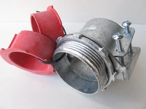Arlington 8416 Druckguss Zink MCI Kabelverbinder mit (2) Buchsen - 2-1/2" KO - Bild 1 von 4