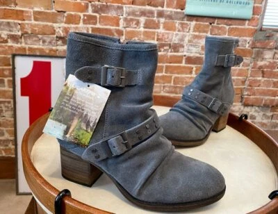 Sale Bearpaw Charcoal Grey Suede Ruched Studded Strap Boots 10 New Amethyst - Image 1 of 4