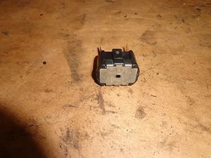 Interruptor Toyota Supra MK3 1986,5-92 82650-32020 - Imagen 1 de 10