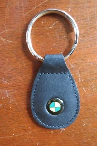 BMW Car Keychain Leather w/ Enamel Medalion Keyring - Picture 1 of 3