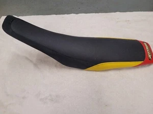 1998-2002 Yamaha YZ400F YZ426F Seat yz250f yz400f yz426f - Picture 1 of 5