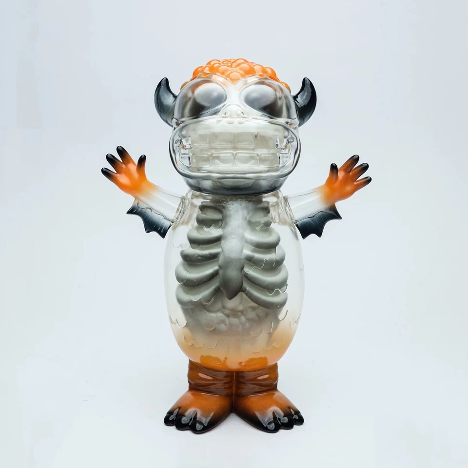 Figura Sofubi Vinilo GID Primario Murciélago Grasa Radical MIND Monster Mind H26CM Foto 1 de 3