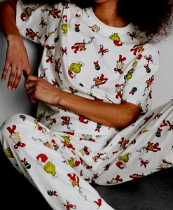 THE GRINCH Christmas Ladies 2XSto2XL Pyjama Set, Top & Leggings Primark Licensed - Picture 1 of 5