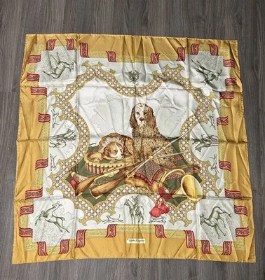 Bufanda de seda Salvatore Ferragamo escena de caza 34 pulgadas hecha en Italia de colección Foto 1 de 4