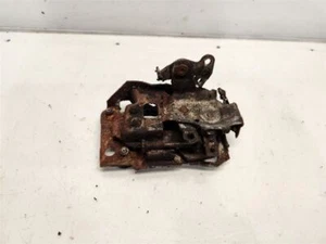 1995 GMC 1500 Drivers Left Front Door Latch - Power - Picture 1 of 12